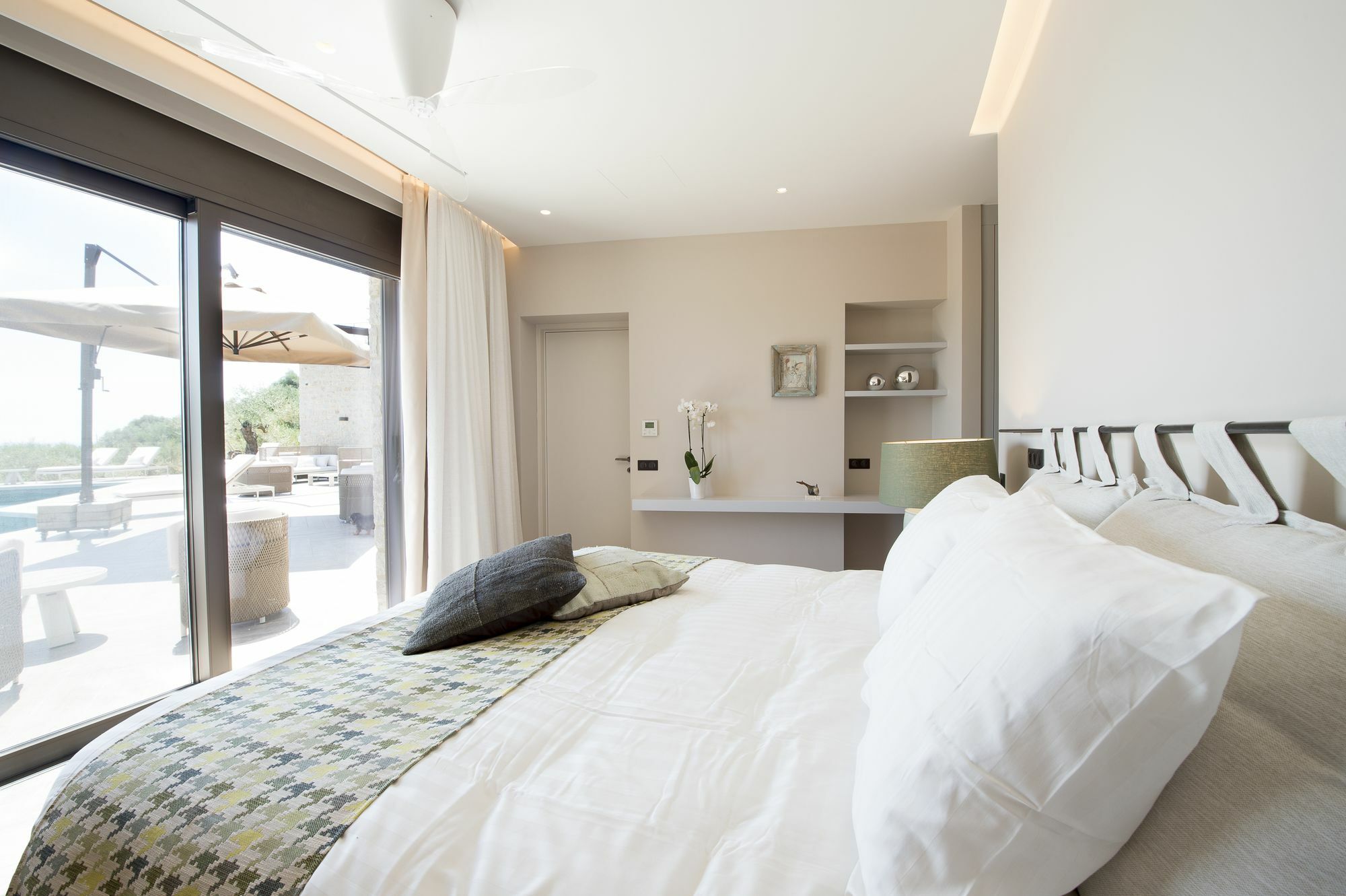Luxury Villa The Olive Retreat Tragana  Экстерьер фото